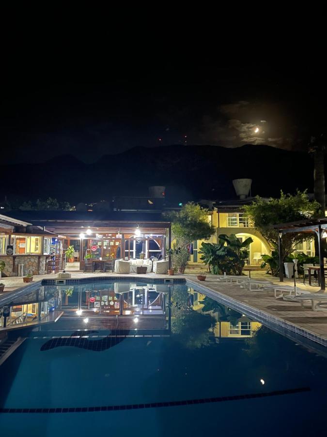 Club Alda Hotel Lapithos  Exterior foto