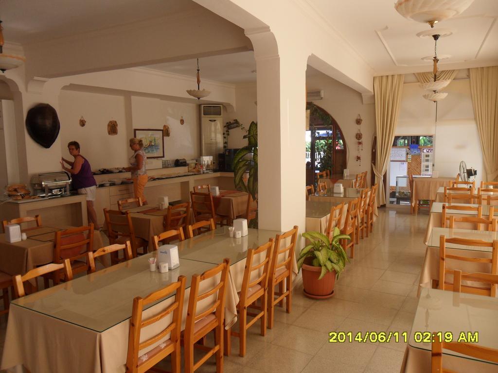 Club Alda Hotel Lapithos  Exterior foto