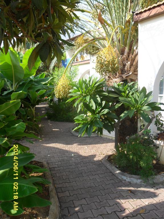 Club Alda Hotel Lapithos  Exterior foto