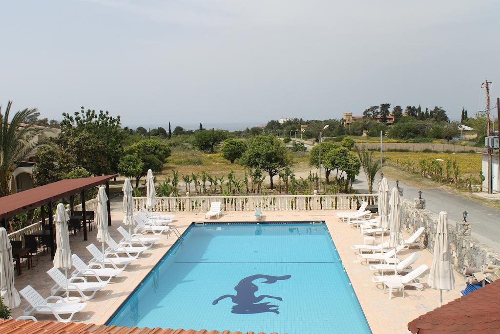 Club Alda Hotel Lapithos  Exterior foto